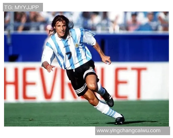 老足球明星高清图片及生平简介一览